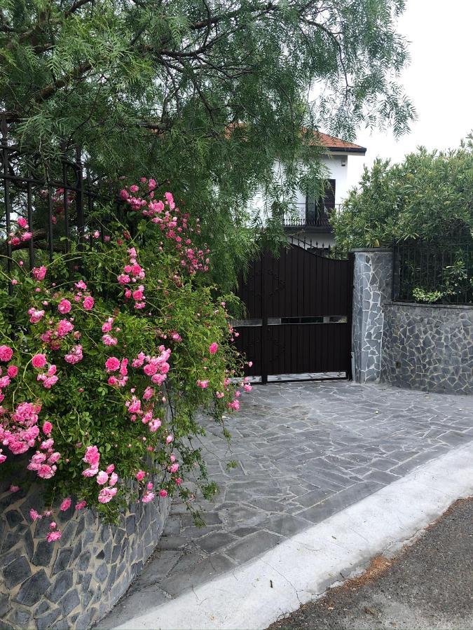 Bed and Breakfast Etna Petit Relais Николози Экстерьер фото